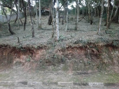 Troco terreno em condominio fechado em Santana de Parnaiba por casa ou apto na região oeste.