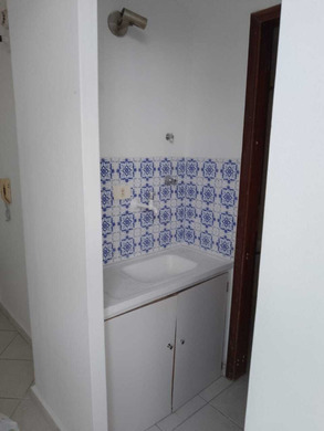 Troco sala comercial na Av. Pedroso de Morais - Pinheiros por apartamento em SP - R$ 250 000,00.