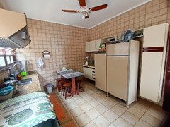 Vendo ou troco imóvel 5 dormitórios com piscina em Itanhaém