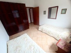 Vendo ou troco imóvel 5 dormitórios com piscina em Itanhaém