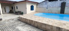 Troca casa lado praia com duas piscinas em Itanhaém