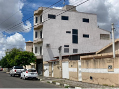 Casa de 3 Andares no Jardim Cruzeiro