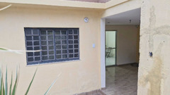Troco casa a 600m da Dutra, em Belford Roxo RJ