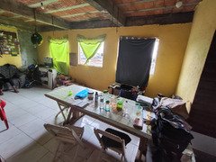 Vende-se três imóveis composto por  um sobrado