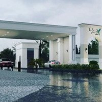 Lote em condomínio fechado.