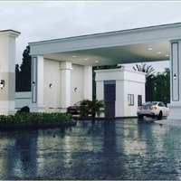 Lote em condomínio fechado.