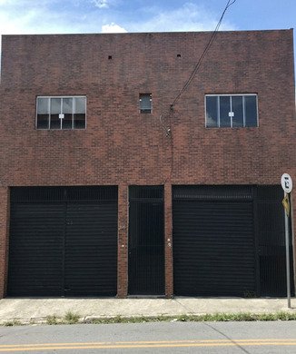 Prédio Comercial + Casa + salas comerciais, com Renda de R$4.000/mês – 400m da Estação Itapevi SP